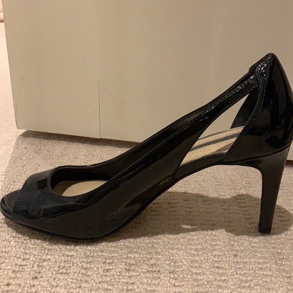 BCBG sling backs - Picture 2 of 3